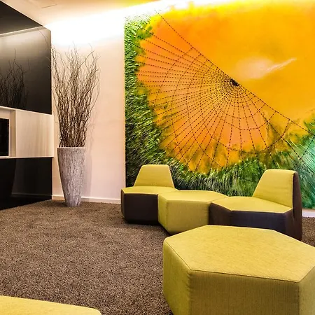 Arigone & Privatni Wellness 酒店 奥洛穆茨