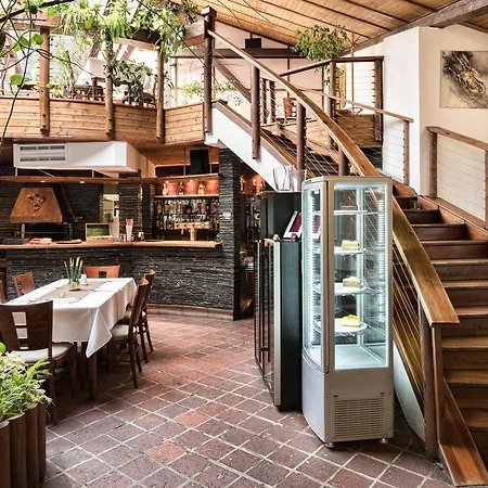 Arigone & Privatni Wellness 酒店